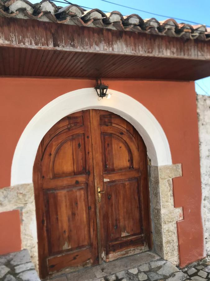 Kaloshi Villa Крує Екстер'єр фото