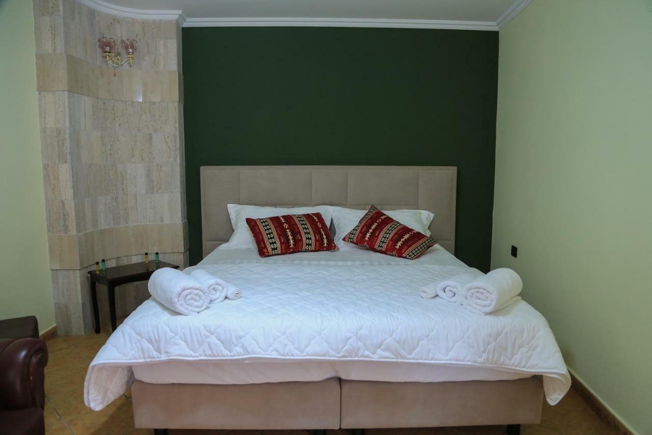 Kaloshi Villa Крує Екстер'єр фото